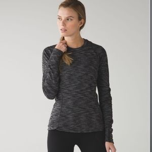 Lululemon Runderful Long Sleeve in Heathered Black / Black size 6
